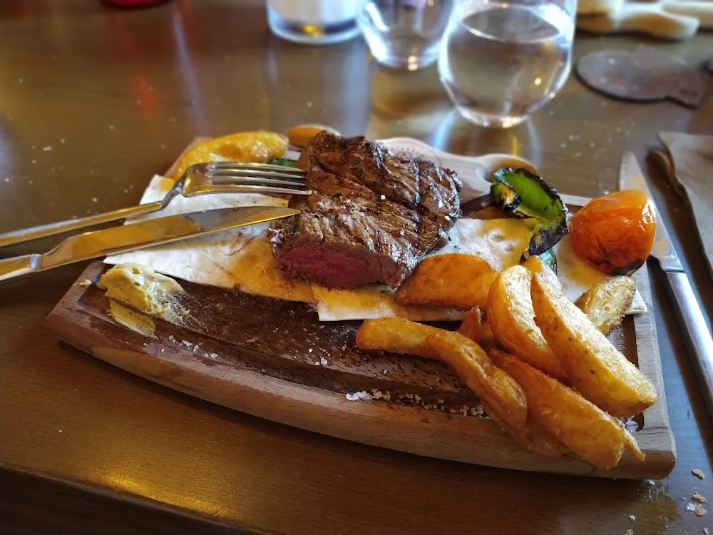 Grillade Rumsteak Et Frites